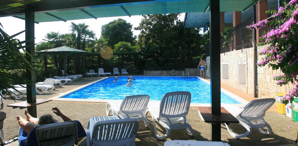 Residence Miralago Rooms & Apartments Manerba del Garda Eksteriør billede