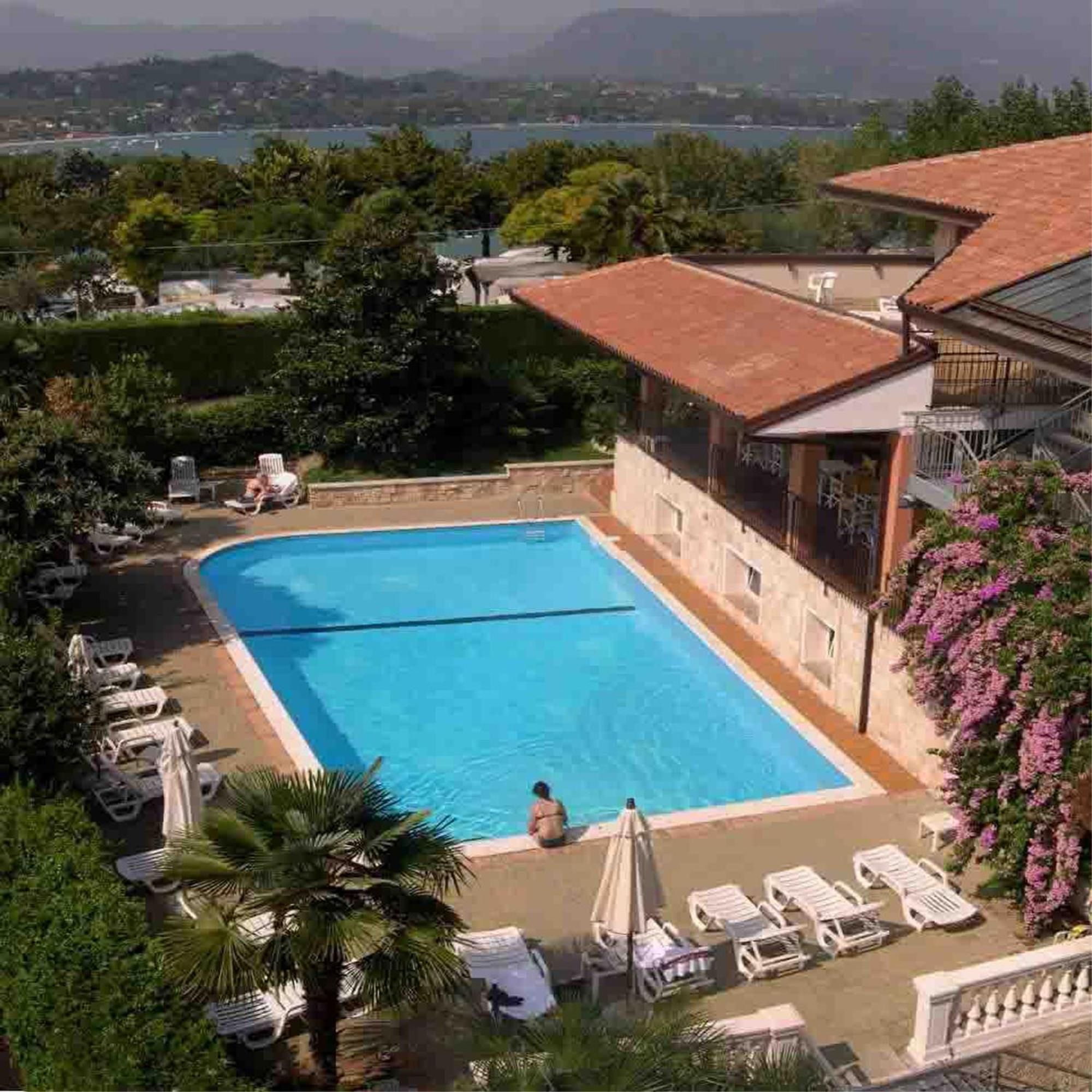 Residence Miralago Rooms & Apartments Manerba del Garda Eksteriør billede