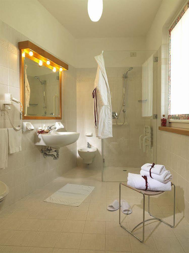 Residence Miralago Rooms & Apartments Manerba del Garda Eksteriør billede