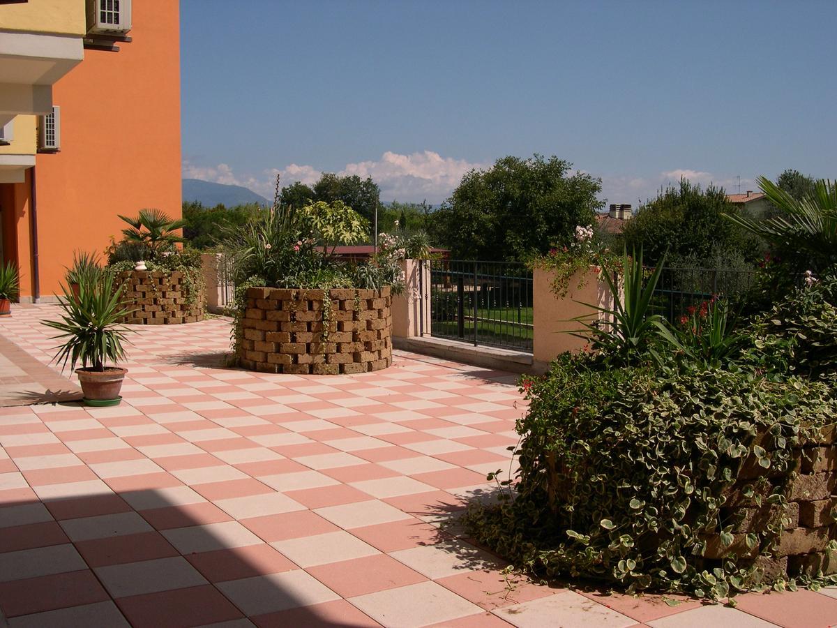 Residence Miralago Rooms & Apartments Manerba del Garda Eksteriør billede