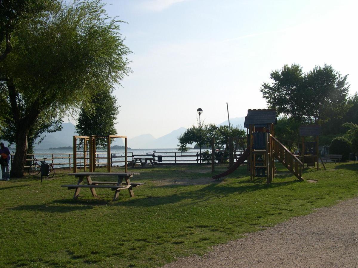 Residence Miralago Rooms & Apartments Manerba del Garda Værelse billede